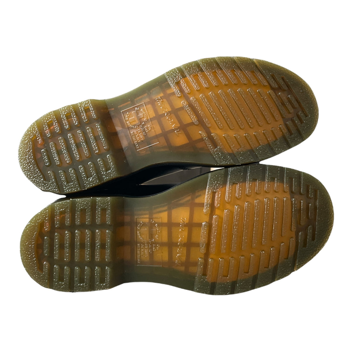 Dr. Martens, 2976 Leather Chelsea Boot for Men and Women