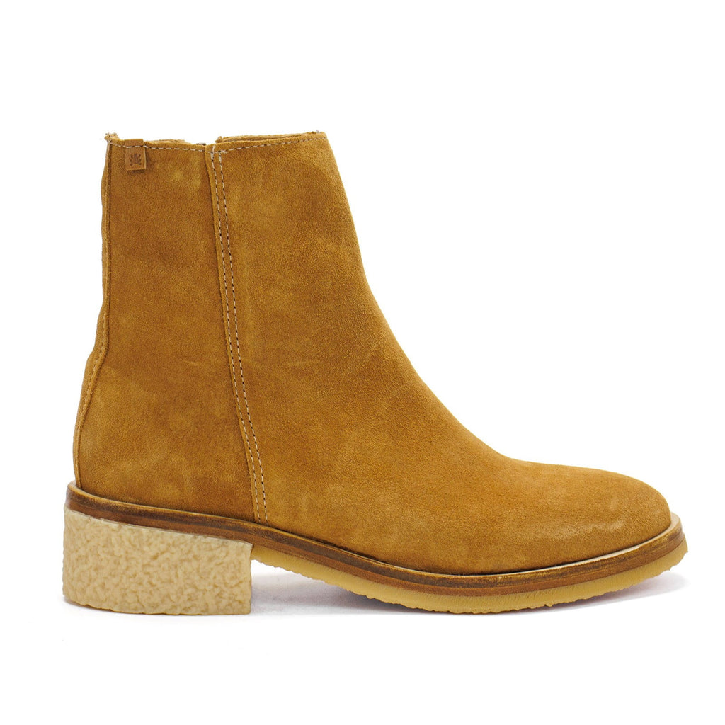 El Naturalista Women's Irati Block Heel Ankle Boot, Silk Suede \ Toffee,5.5 M US