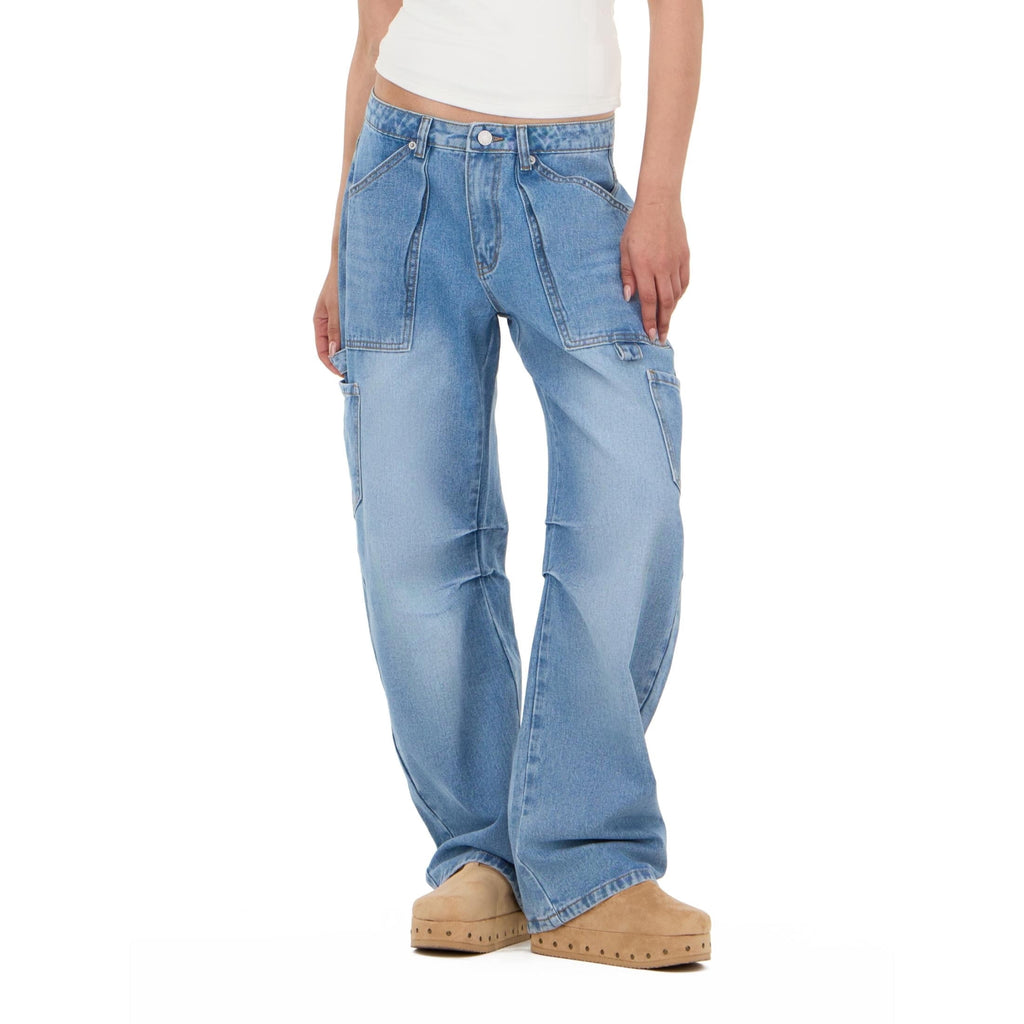 Forever 21 Women's Blue Barrel-Leg Cargo Jeans, Wide Barrel Silhouette for Everyday Casual Wear, Size 12