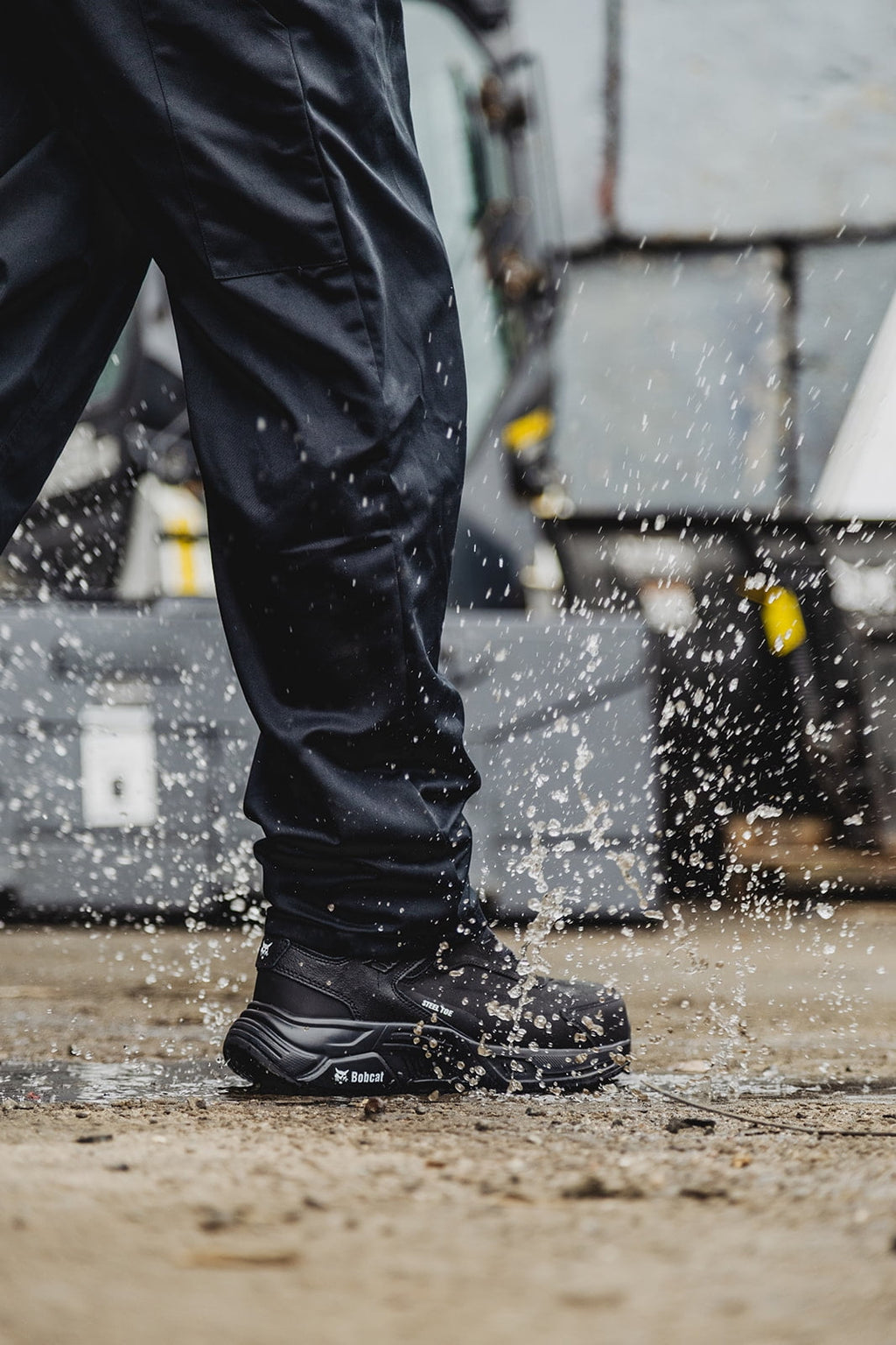 Bobcat Men’s Saber Lightweight Waterproof Steel Toe Work Shoe, Wide Available