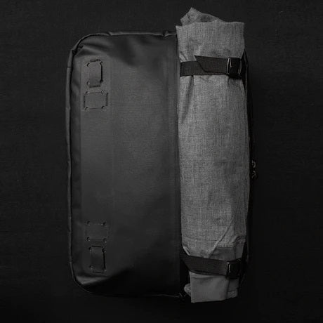 Black Ember : Utility Straps Black